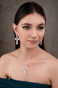 White Finish Zircon Necklace Set