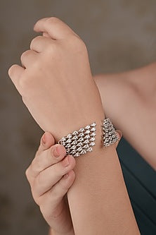 White Finish Zircon Bracelet