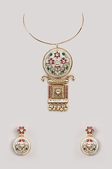 Gold Finish Kundan Polki & Mother Of Pearl Necklace Set