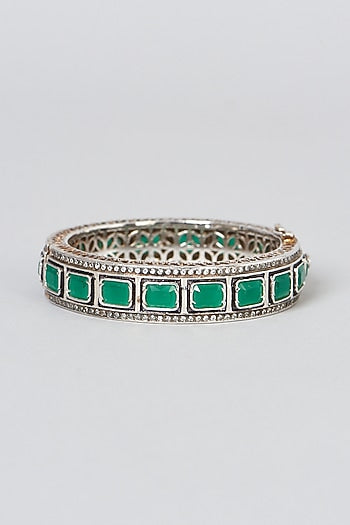 Two-Tone Finish Green Stone Bangle (Set of 1)