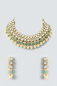 Gold Finish Kundan & Pearls Necklace Set