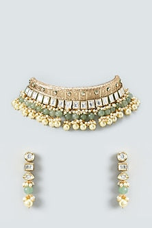 Gold Finish Kundan & Pearls Necklace Set
