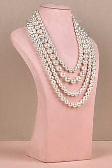 White Layered Necklace With Pearl
