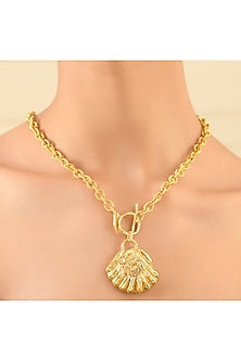 Gold Finish Scalloped Seashell Necklace