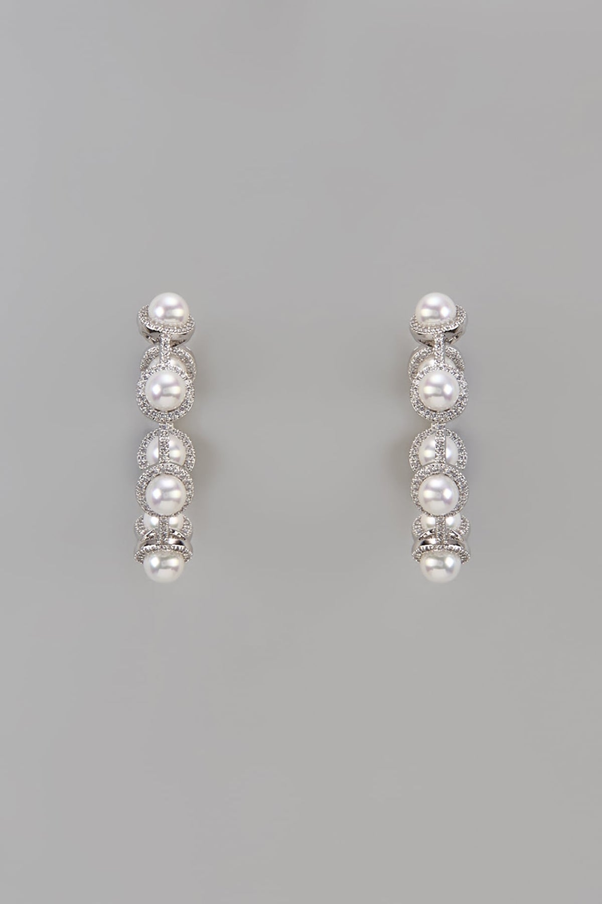 White Finish Uncut Zircon & Pearl Earrings