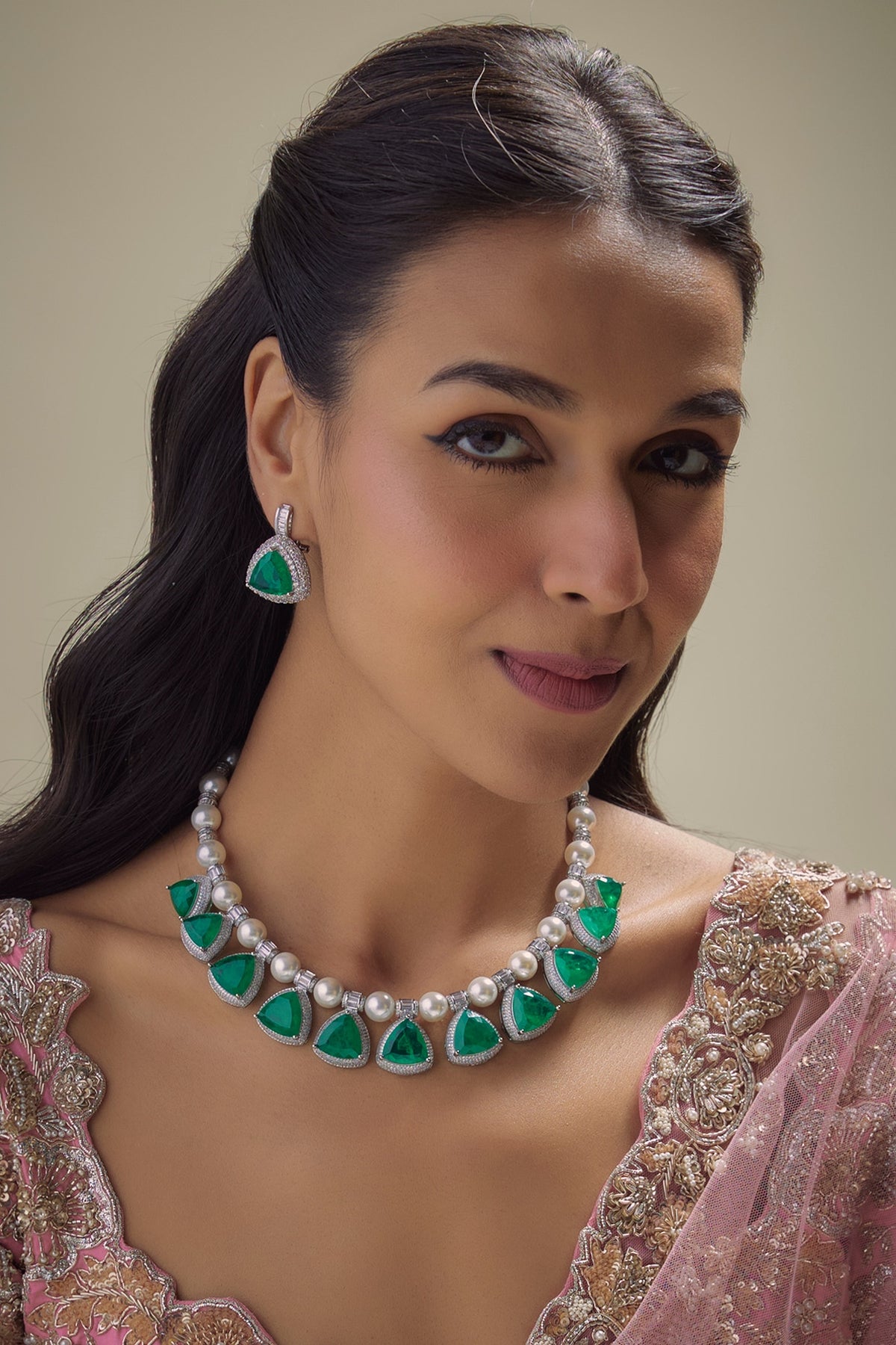 White Finish Green Stone & Uncut Zircon Choker Necklace Set