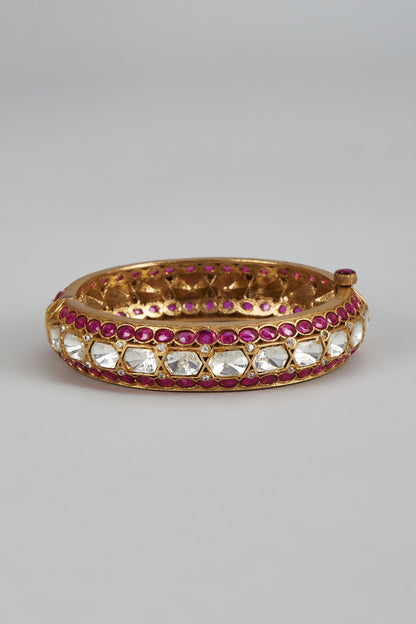 Gold Finish Uncut Stone Temple Bracelet