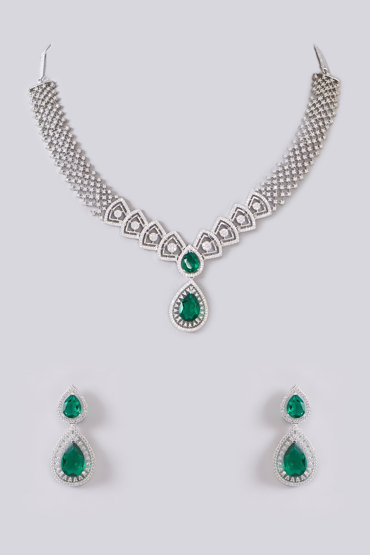 White Finish Zircon & Green Stone Necklace Set