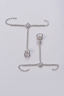 White Finish Zircon Hathphools (Set Of 2)