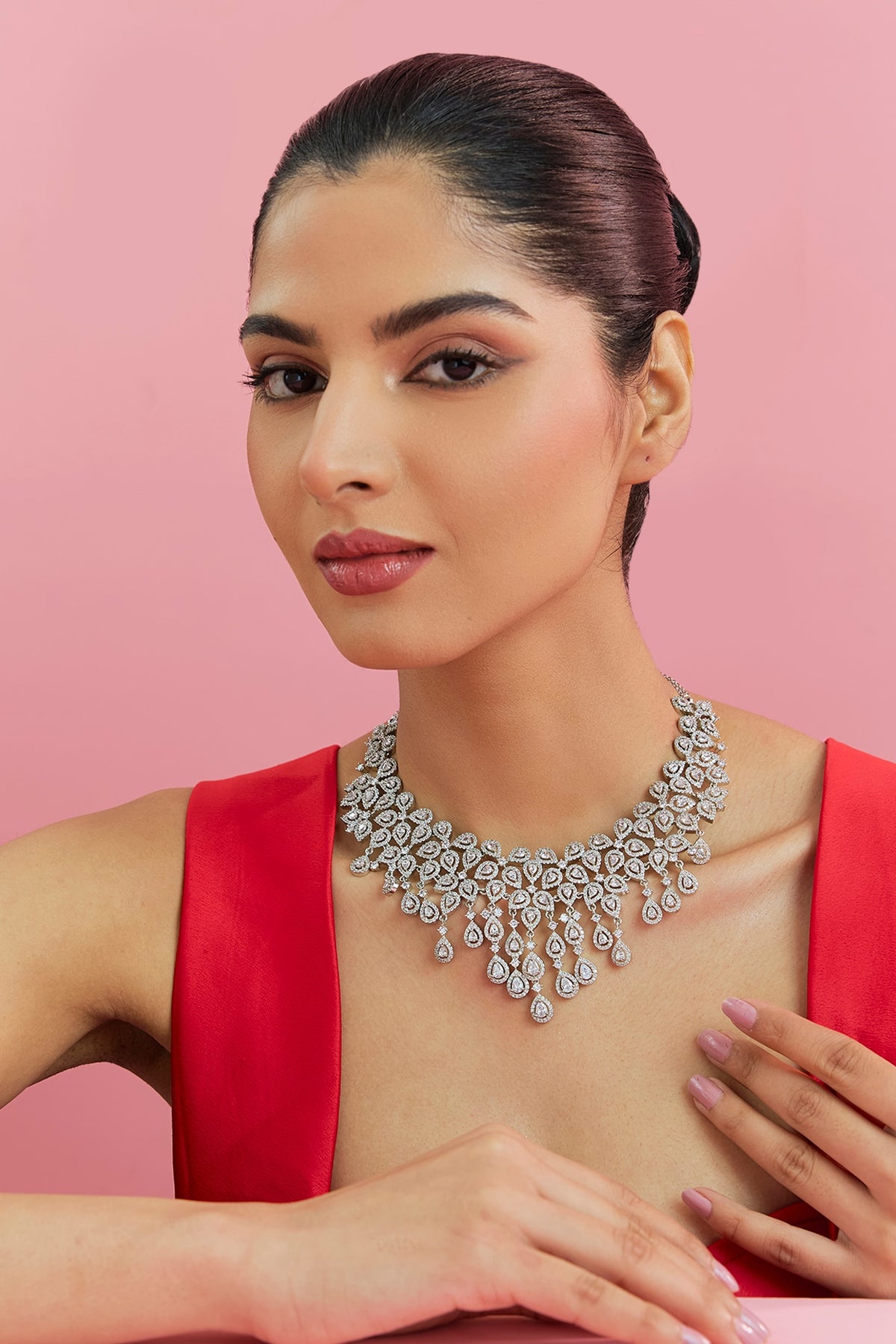 White Finish Zircon Necklace