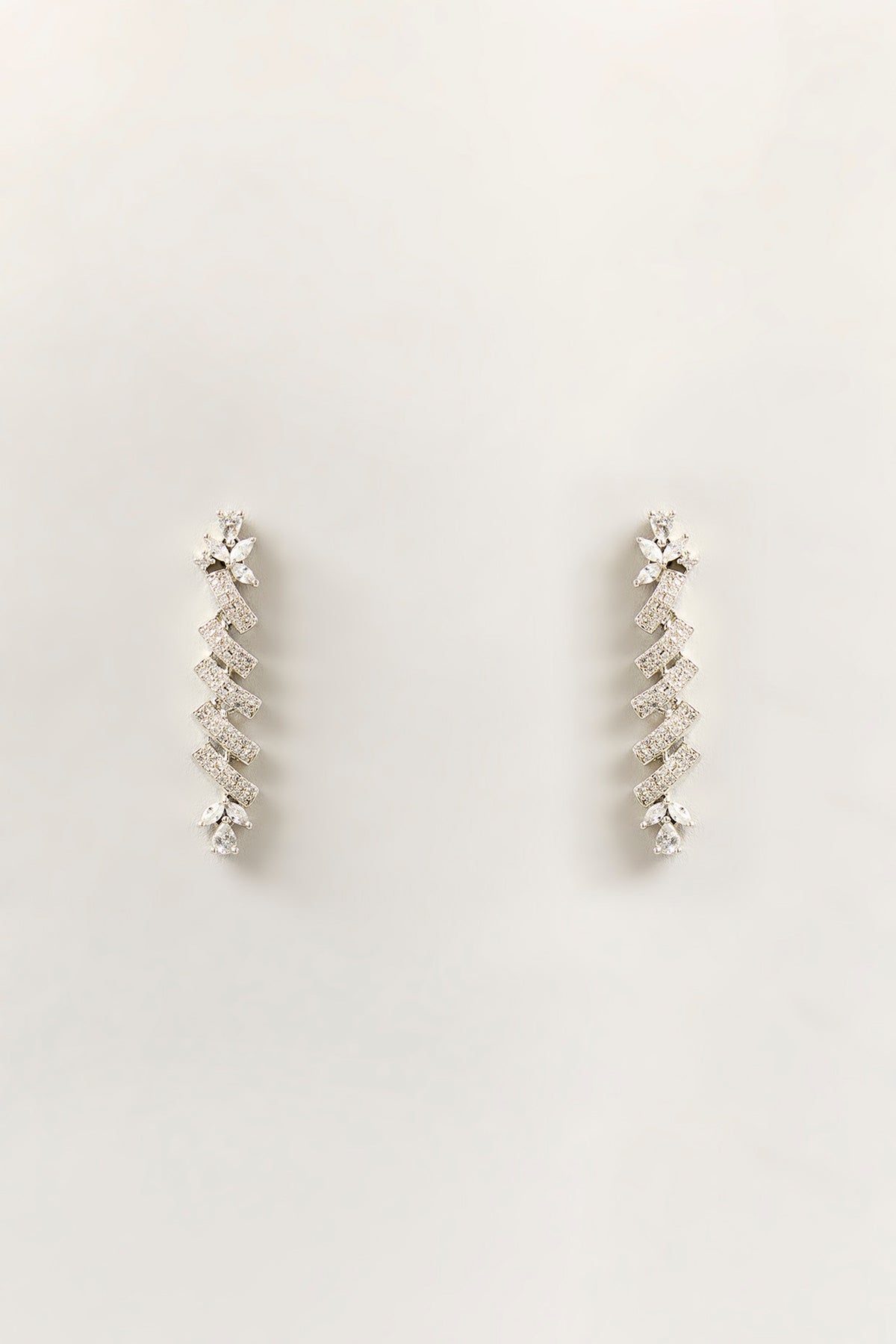 White Finish Zircon Necklace