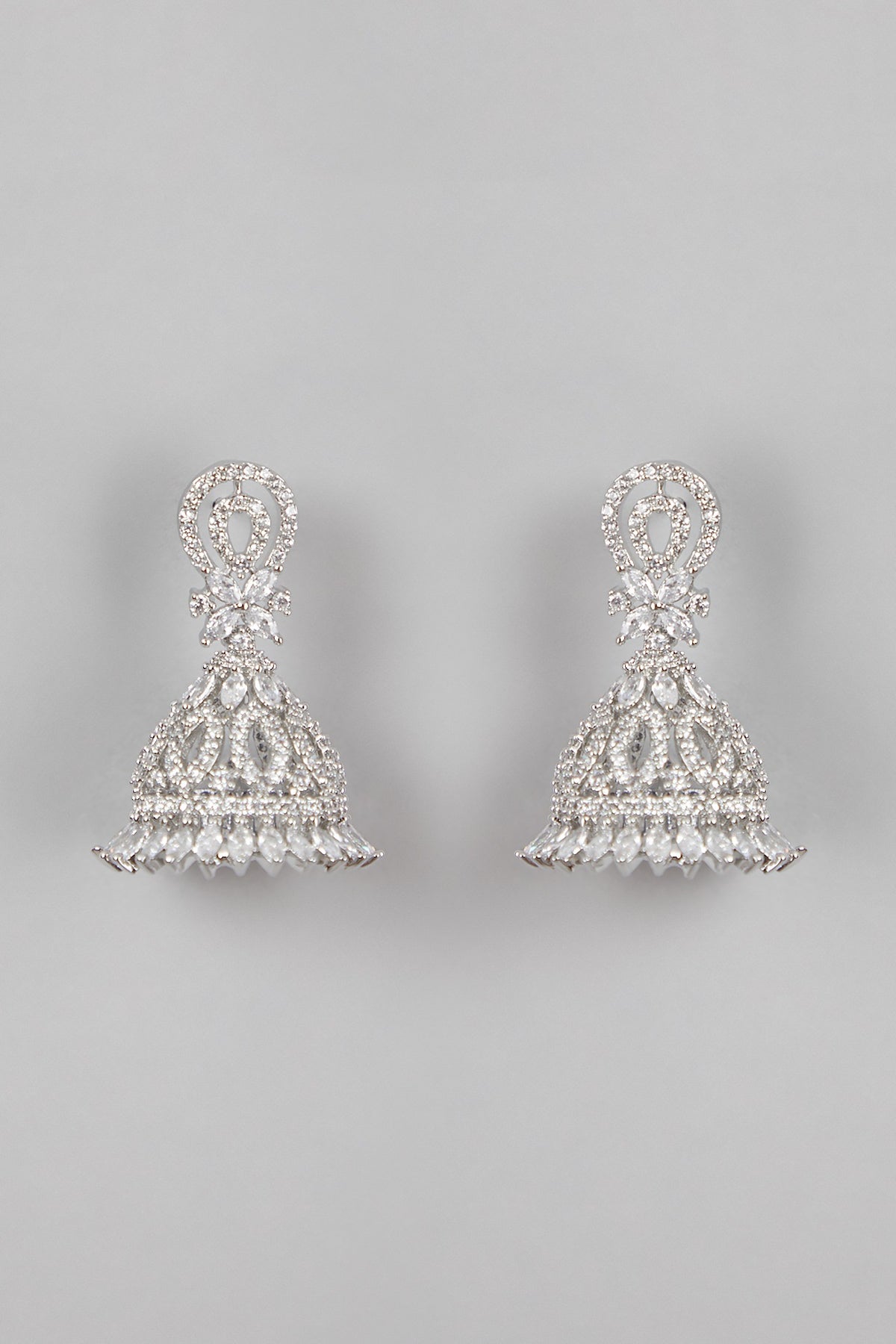 White Finish Faux Diamonds Sleak Necklace Set