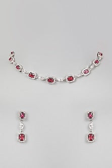 White Finish Sleak Choker Set
