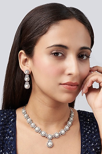 White Finish Zircon & Pearl Studded Necklace Set
