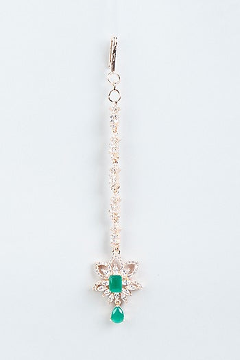 Rose Gold Finish Maang Tikka With Green Synthetic Stones