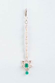 Rose Gold Finish Maang Tikka With Green Synthetic Stones