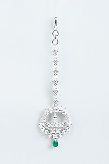 White Finish Maang Tikka In Mixed Metal