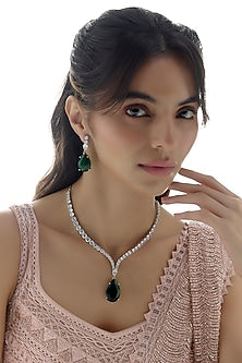 White Finish Emerald Stone Necklace Set