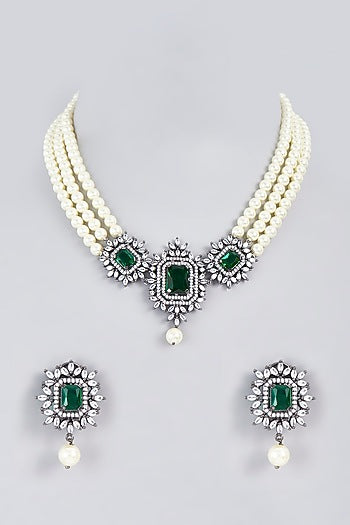 White Finish Green Stone & Pearl Necklace Set