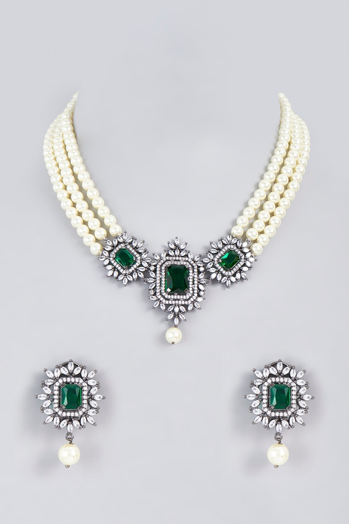 White Finish Green Stone & Pearl Necklace Set