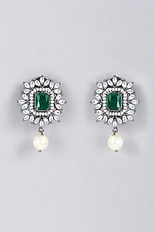 White Finish Green Stone & Pearl Necklace Set