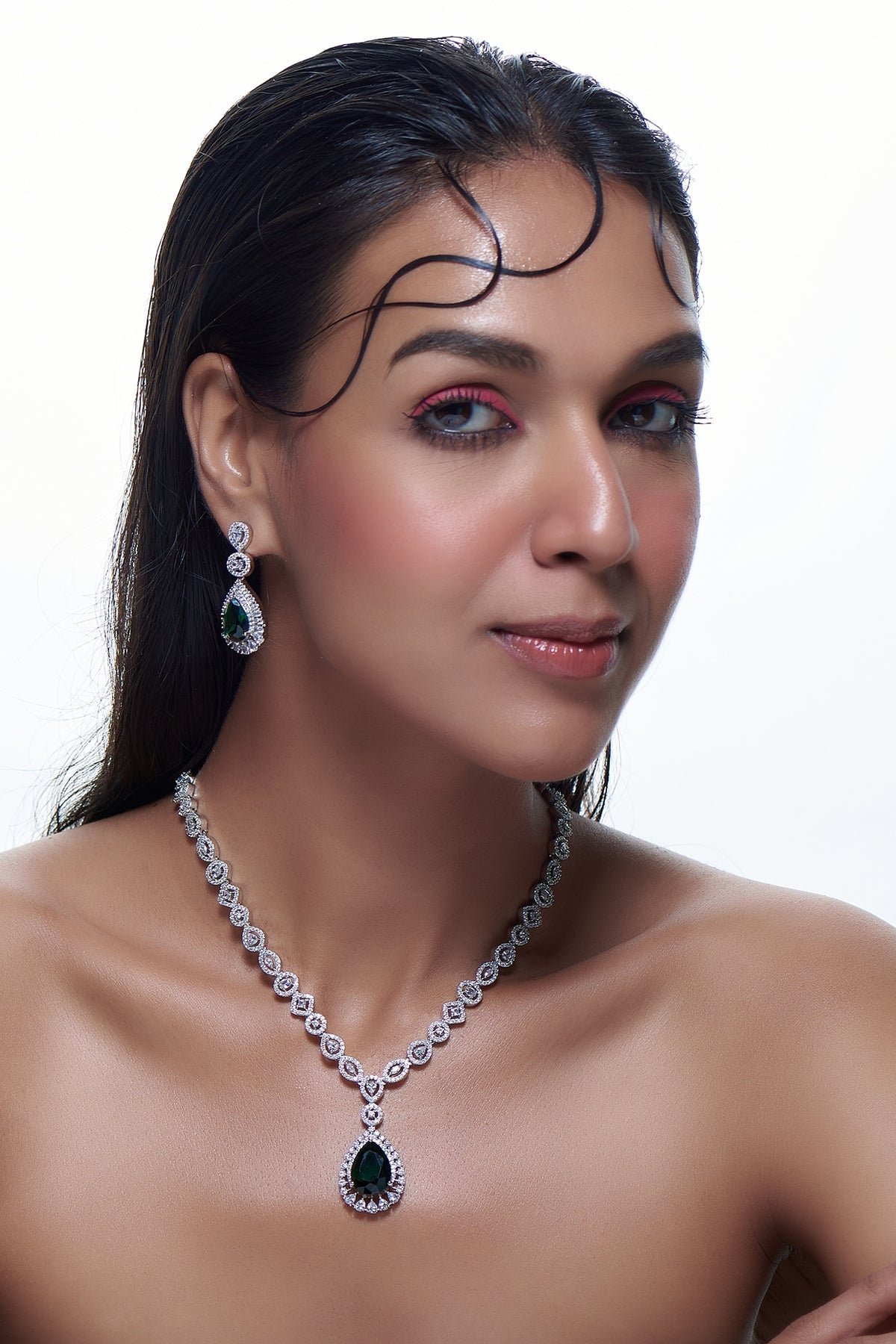 White Finish Zircon & Emerald Synthetic Stone Necklace Set