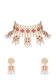 Gold Finish Kundan & Faux Pearl Necklace Set