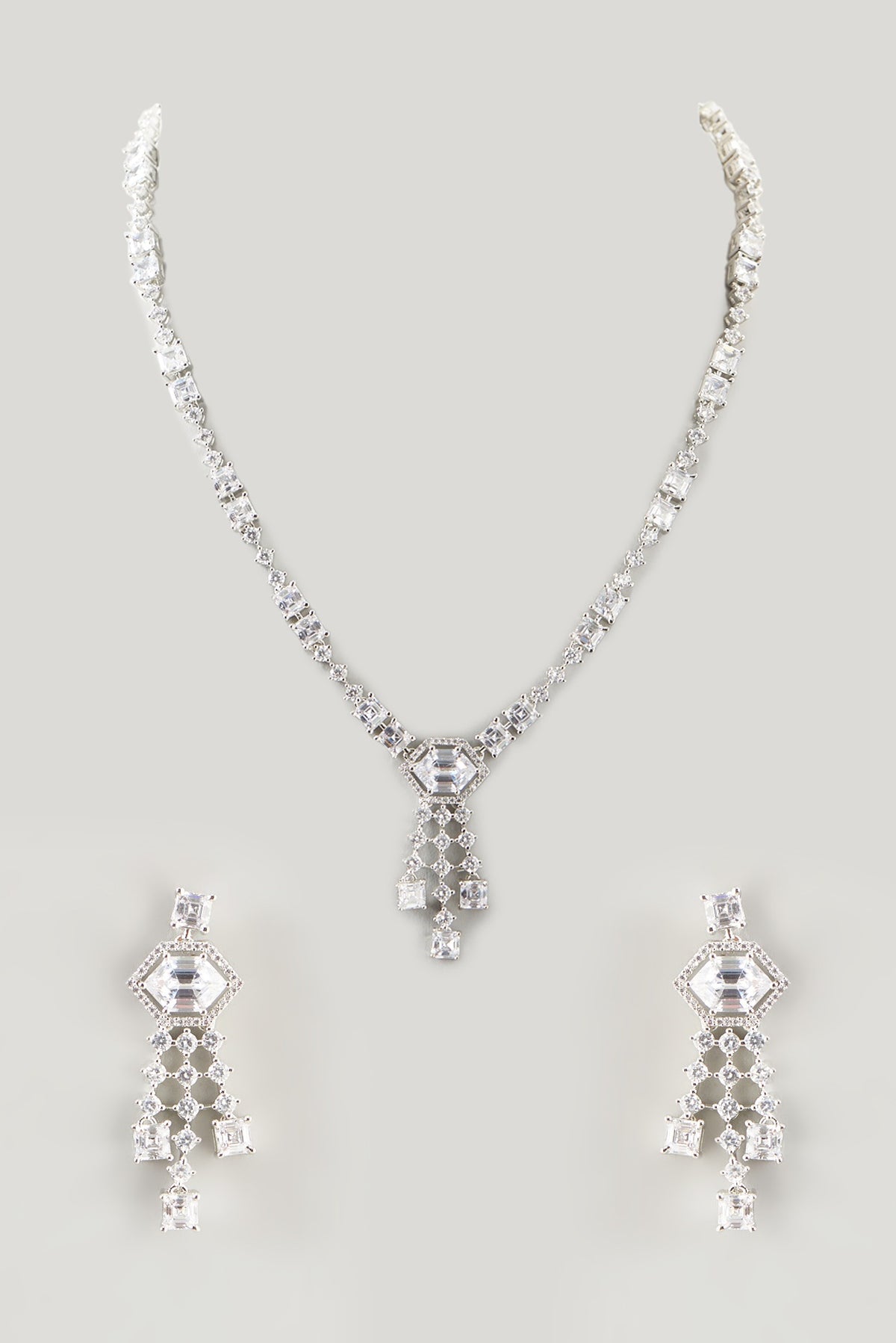 White Finish Zircon Necklace Set