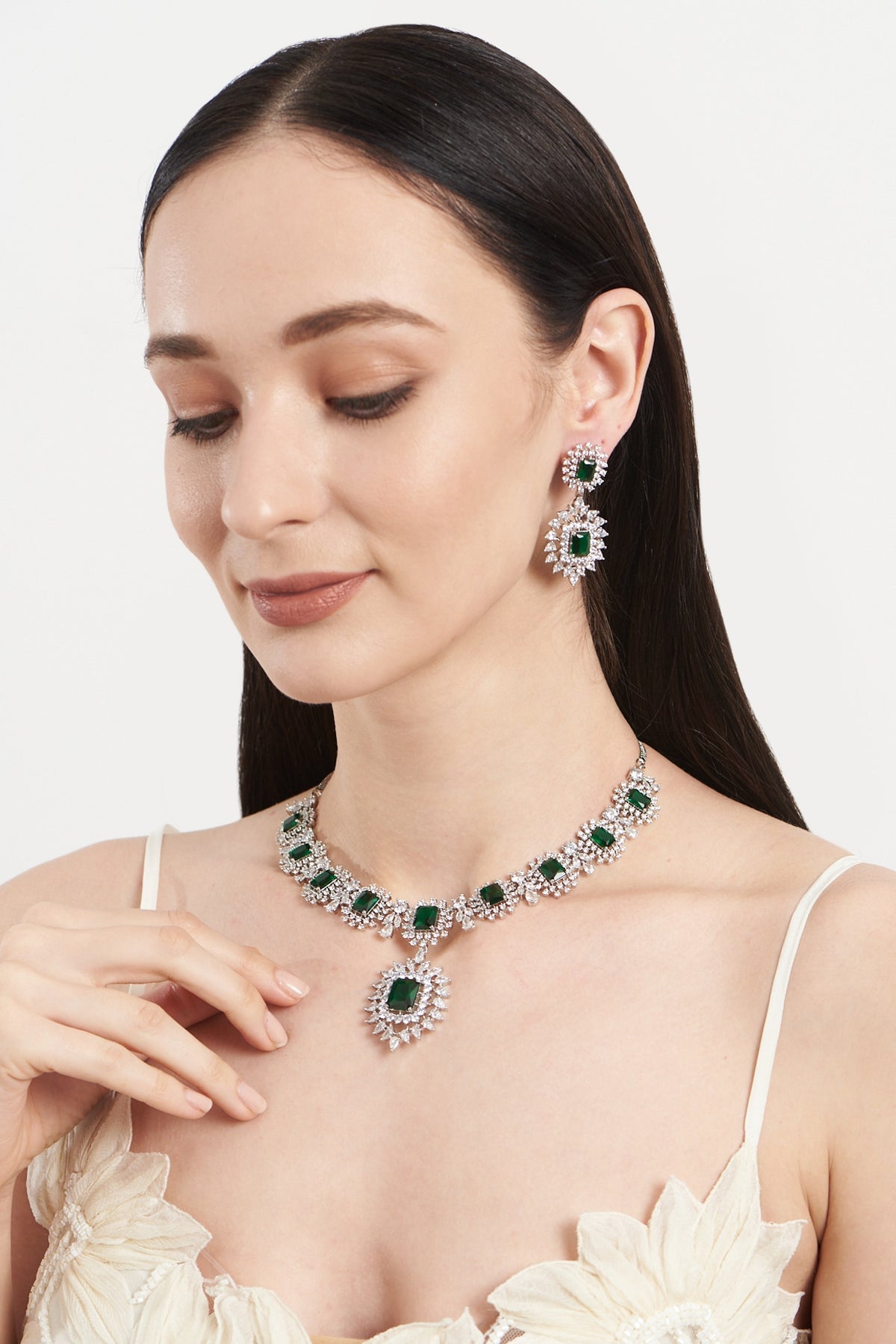 White Finish Emerald & Zircon Necklace Set