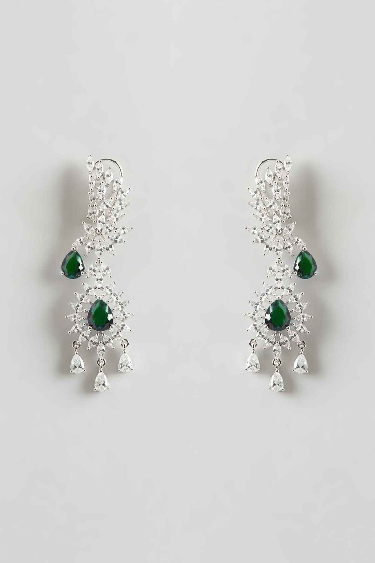 White Finish Zircon & Emerald Necklace Set