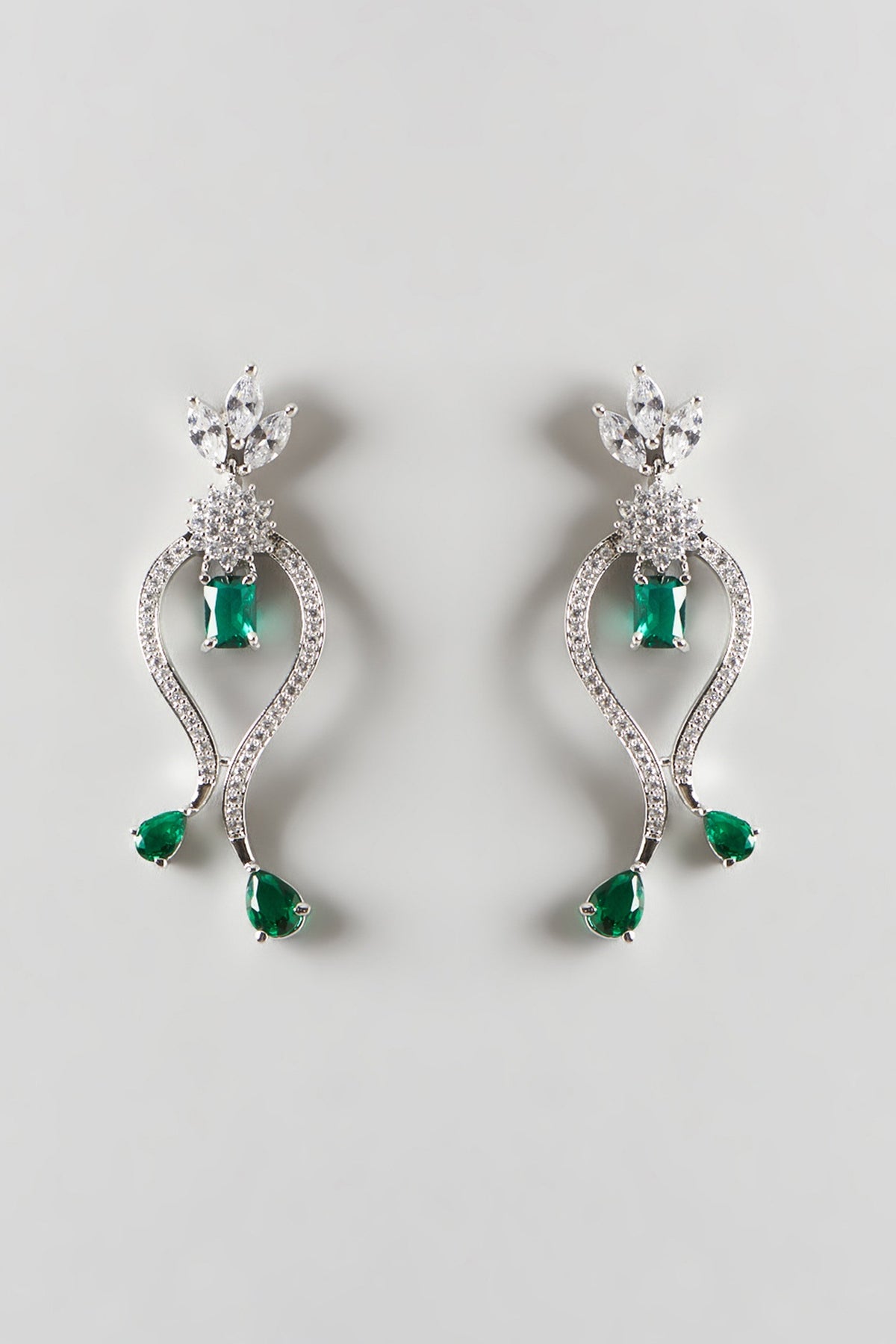White Finish Zircon & Green Stone Necklace Set