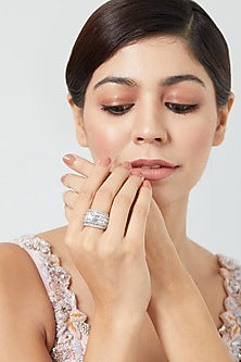 White Finish Zircon Ring