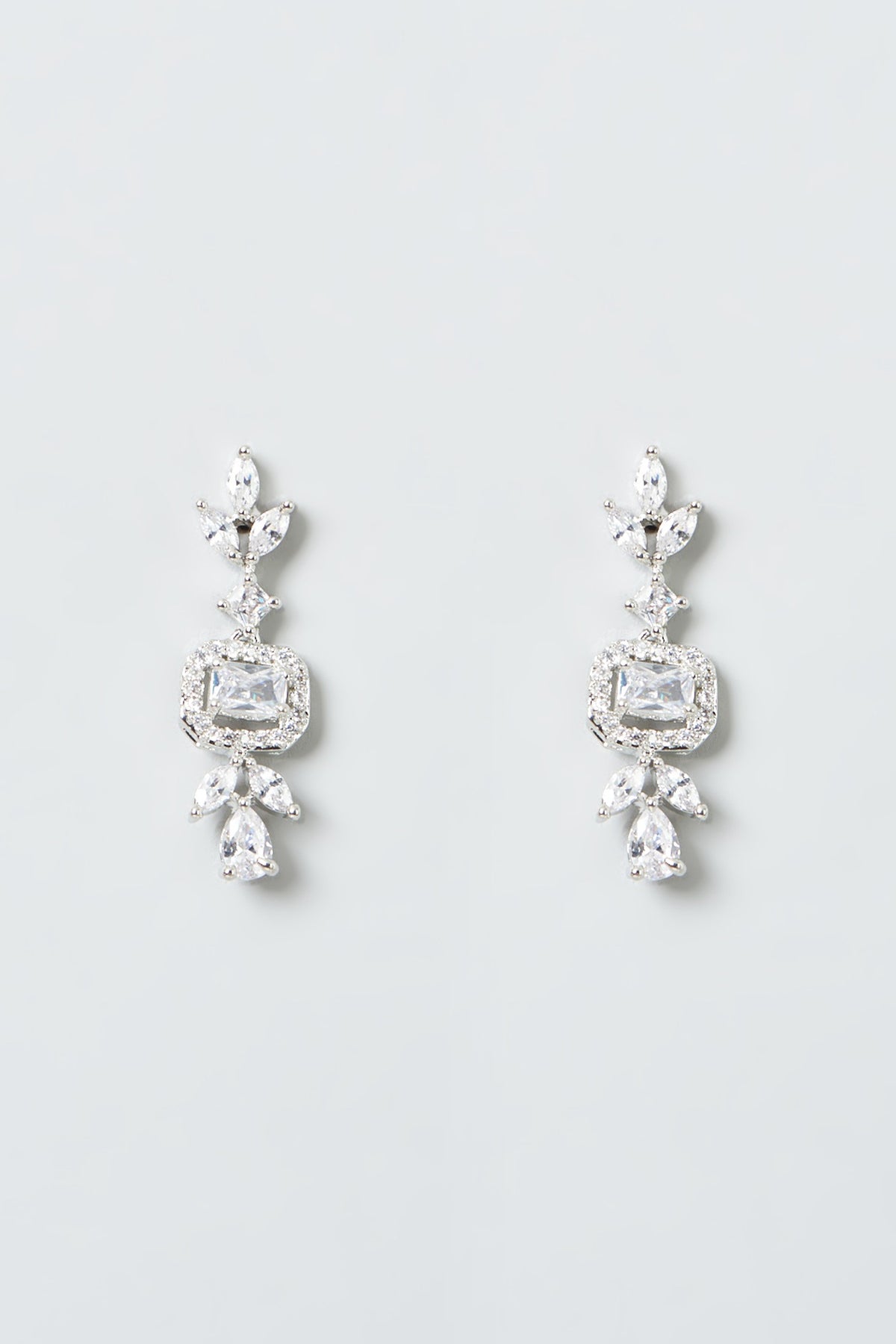 White Finish Zircons Necklace Set