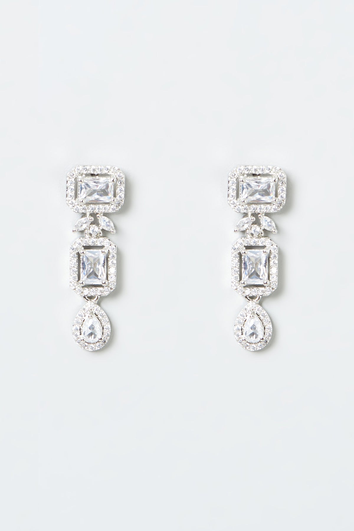White Finish Zircon Necklace Set
