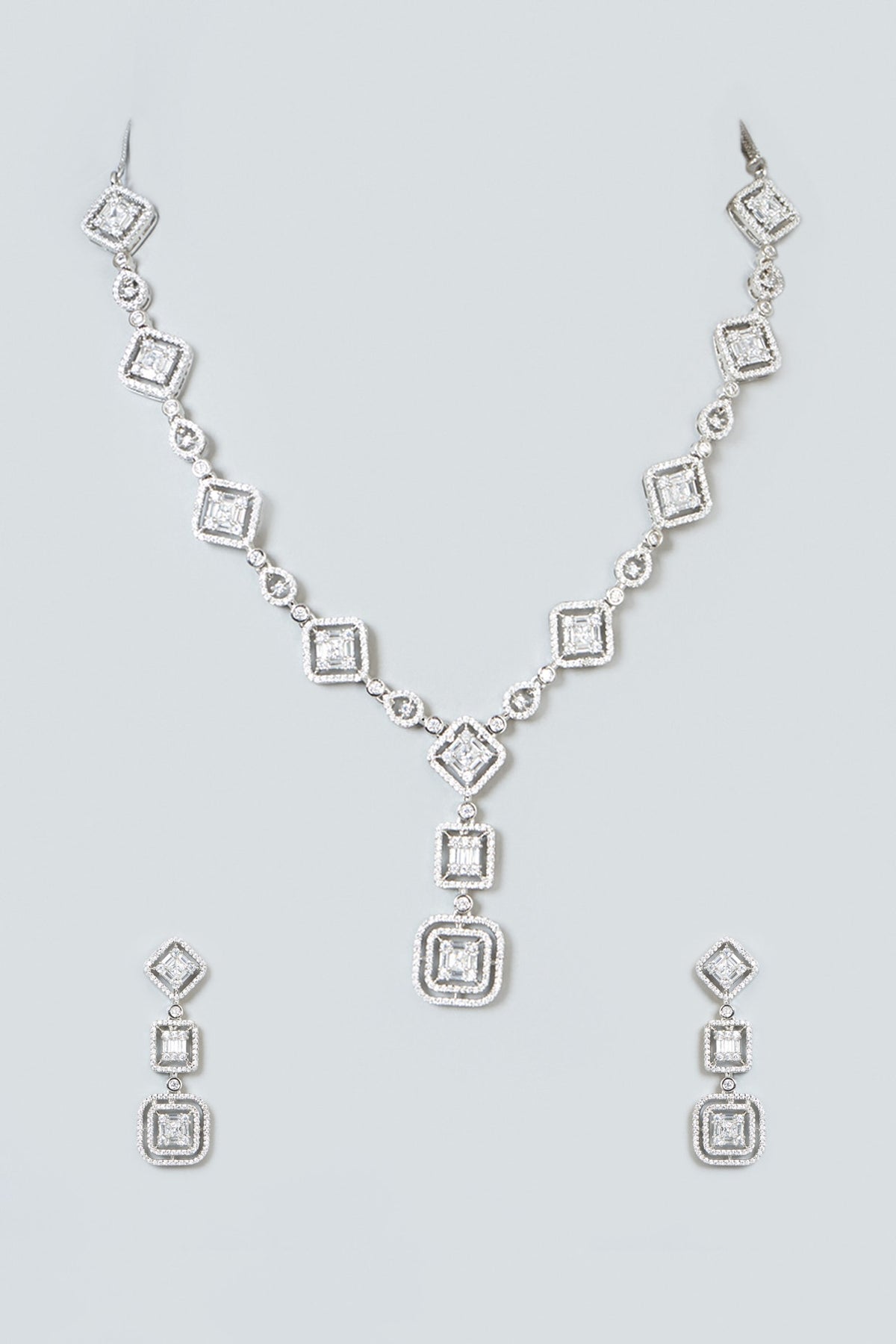 White Finish Zircon Necklace Set