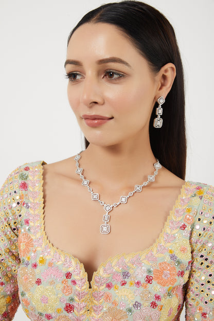 White Finish Zircon Necklace Set