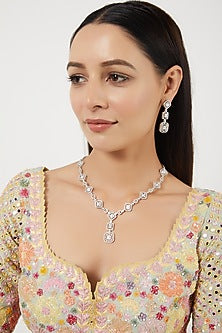 White Finish Zircon Necklace Set