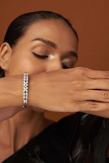 White Finish Zircon Bracelet