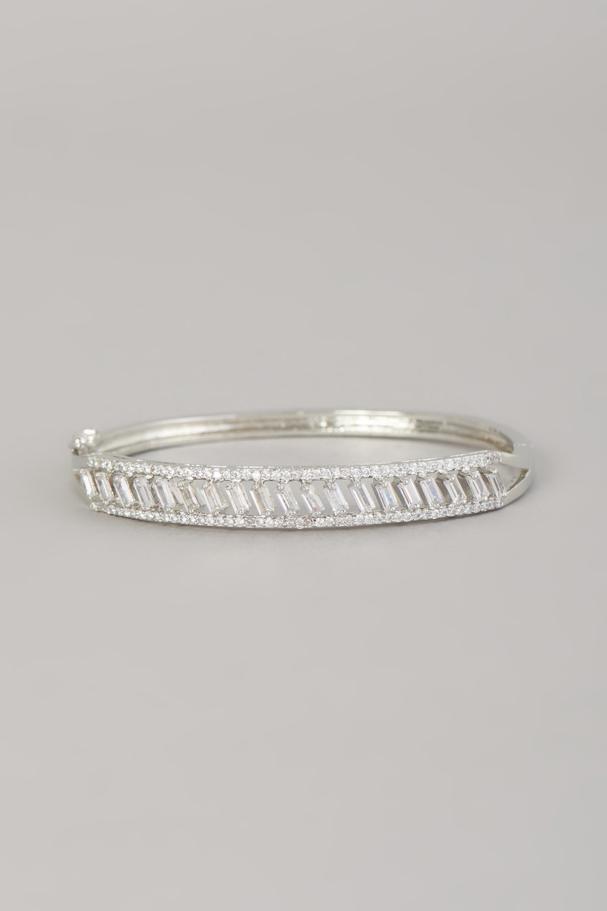 White Finish Zircon Bracelet