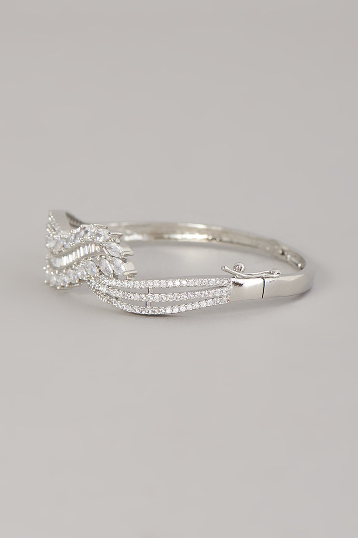 White Finish Zircon Bracelet
