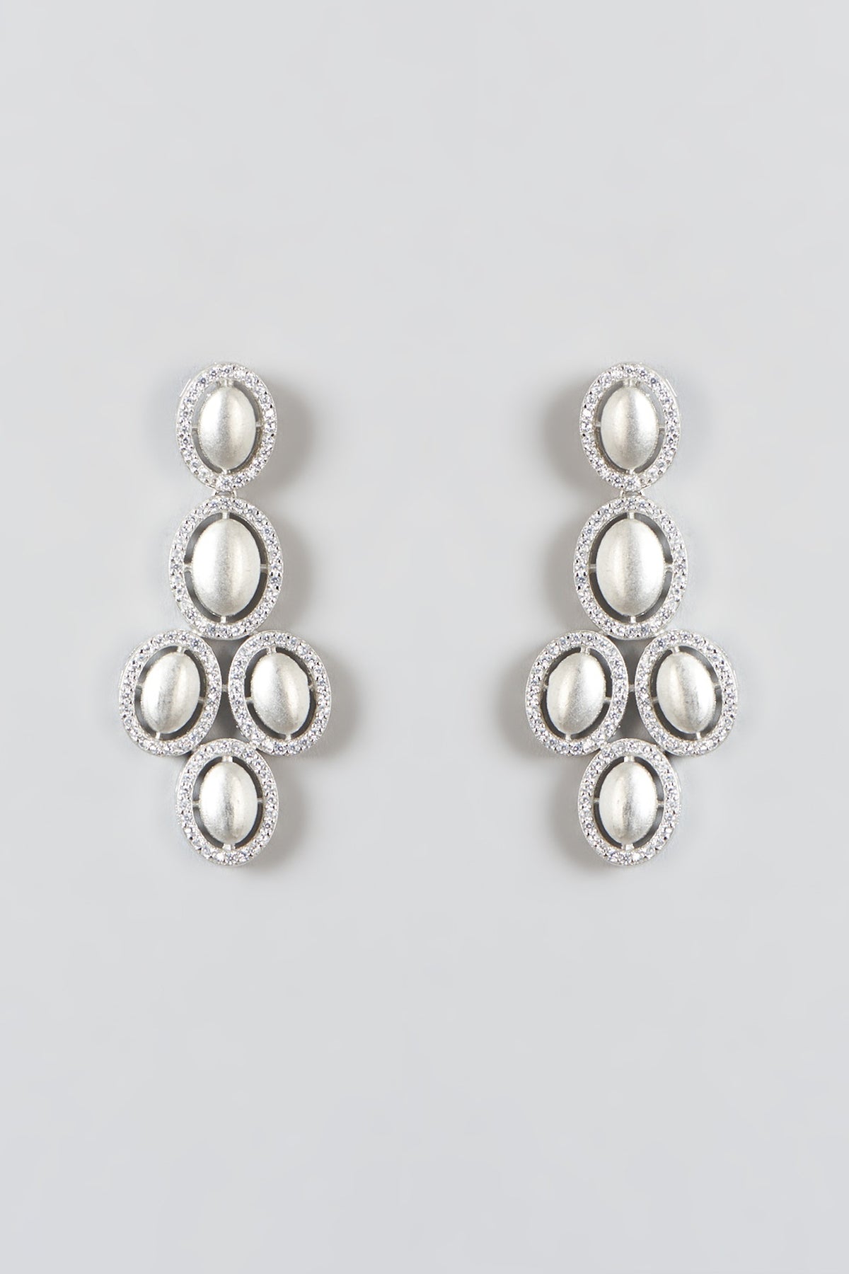White Finish Zircon Necklace Set