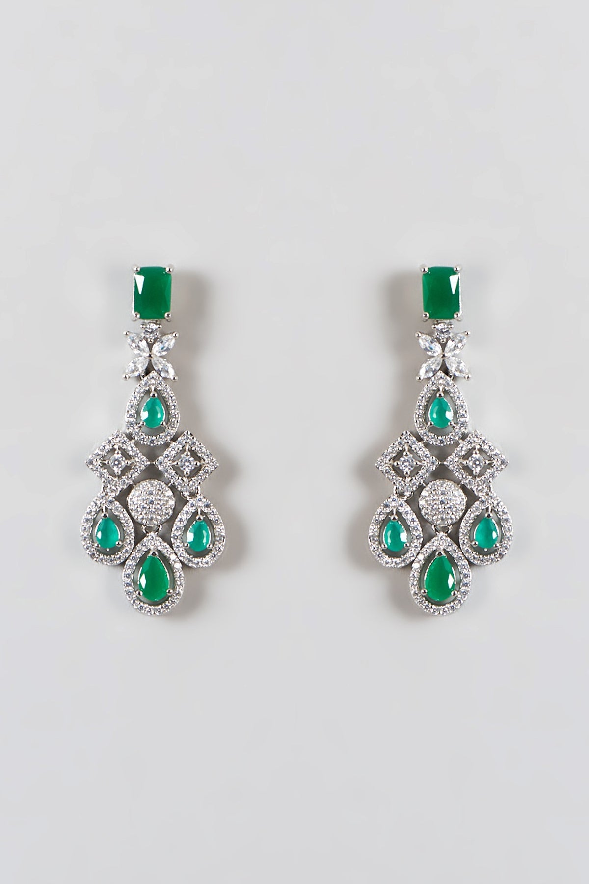 White Finish Zircon & Emerald Necklace Set