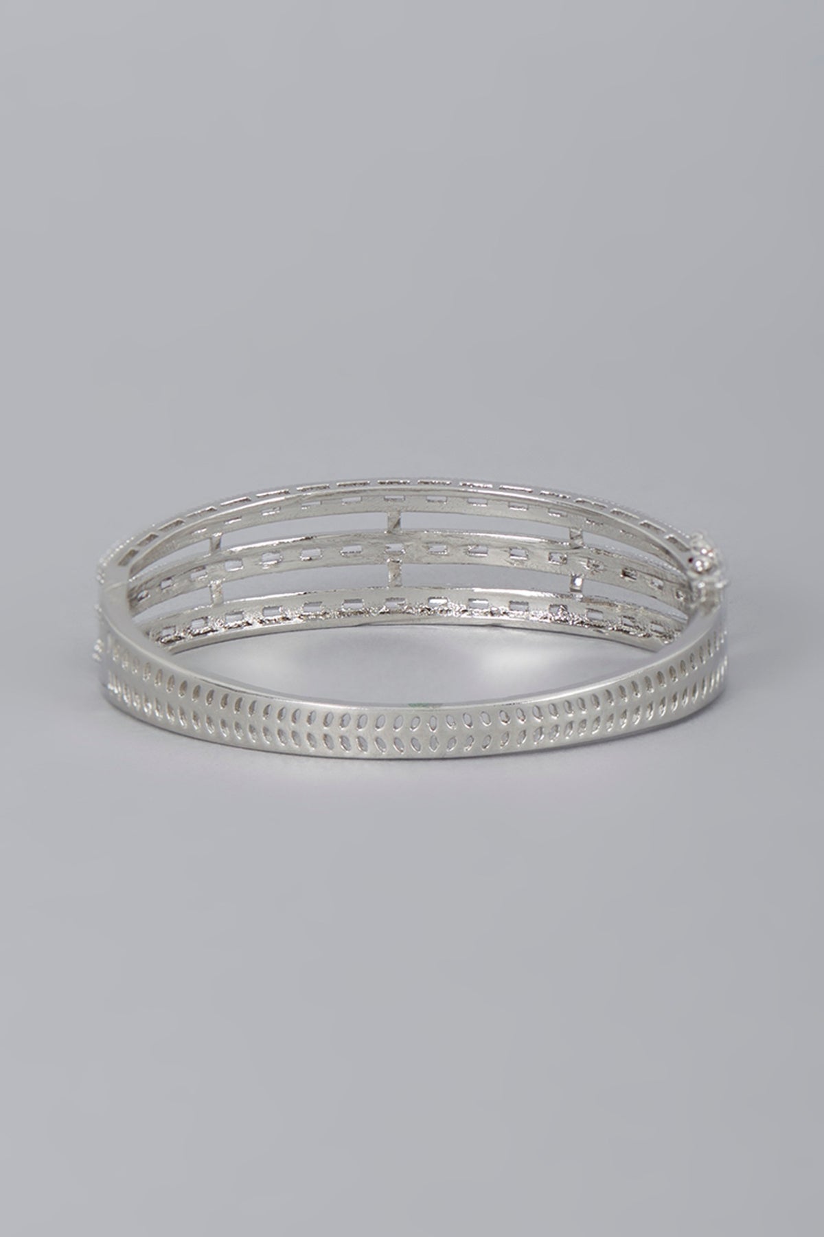 White Finish Zircon Bracelet