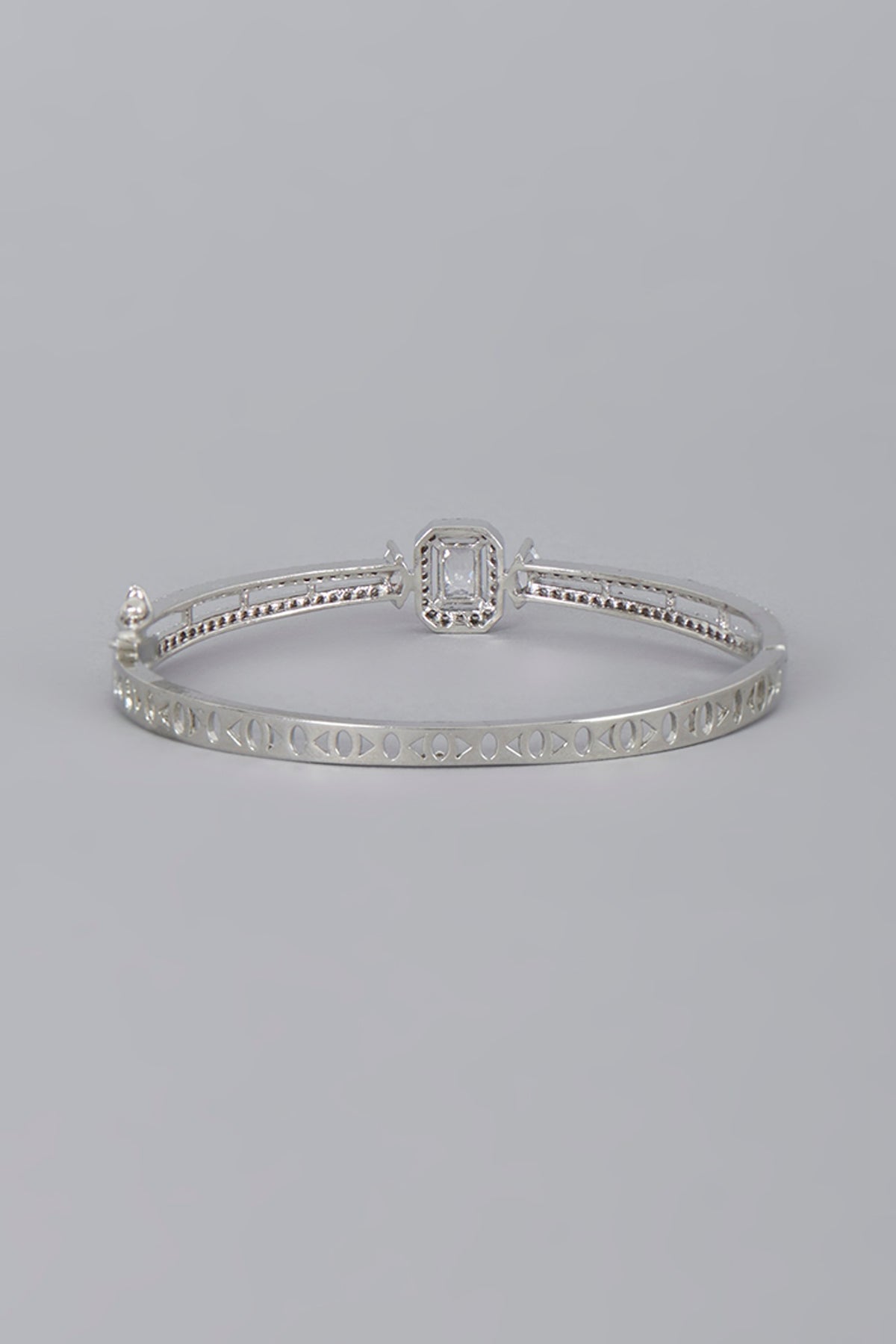 White Finish Zircon Bracelet