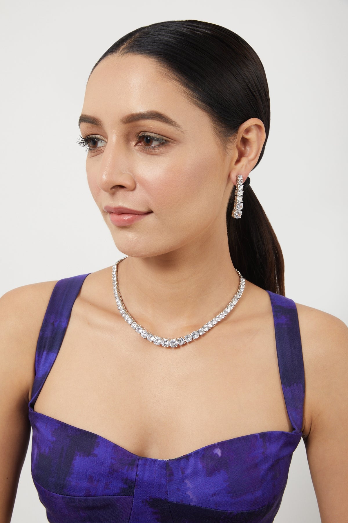 White Finish Zircon Necklace Set