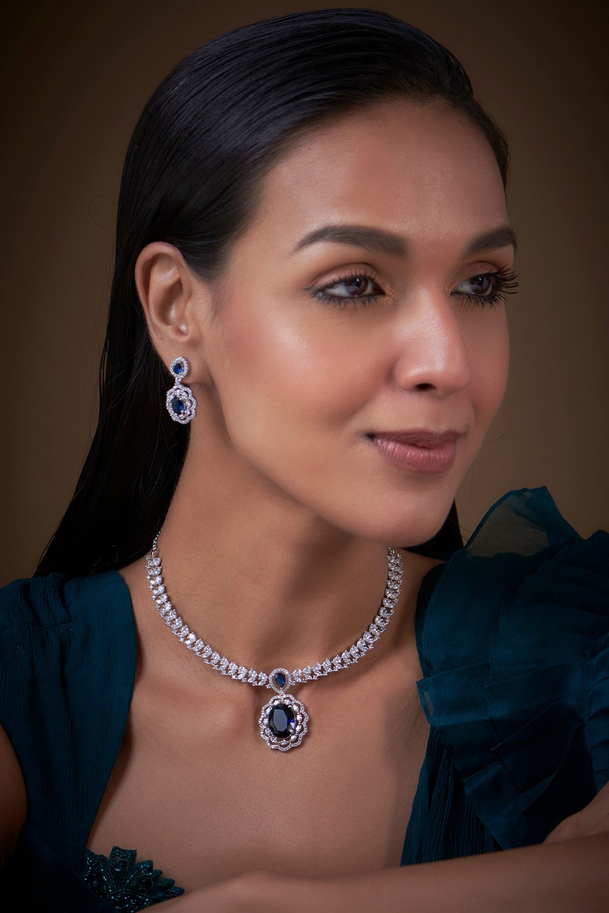 White Finish Zircon & Blue Stone Necklace Set