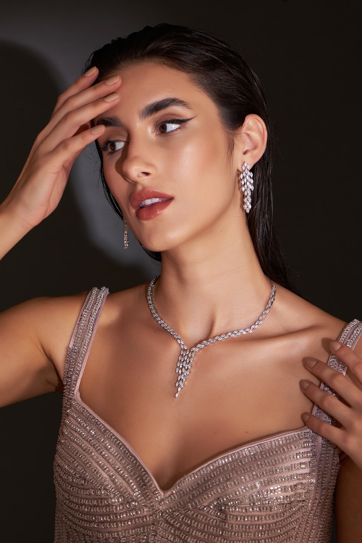 White Finish Zircon Necklace Set