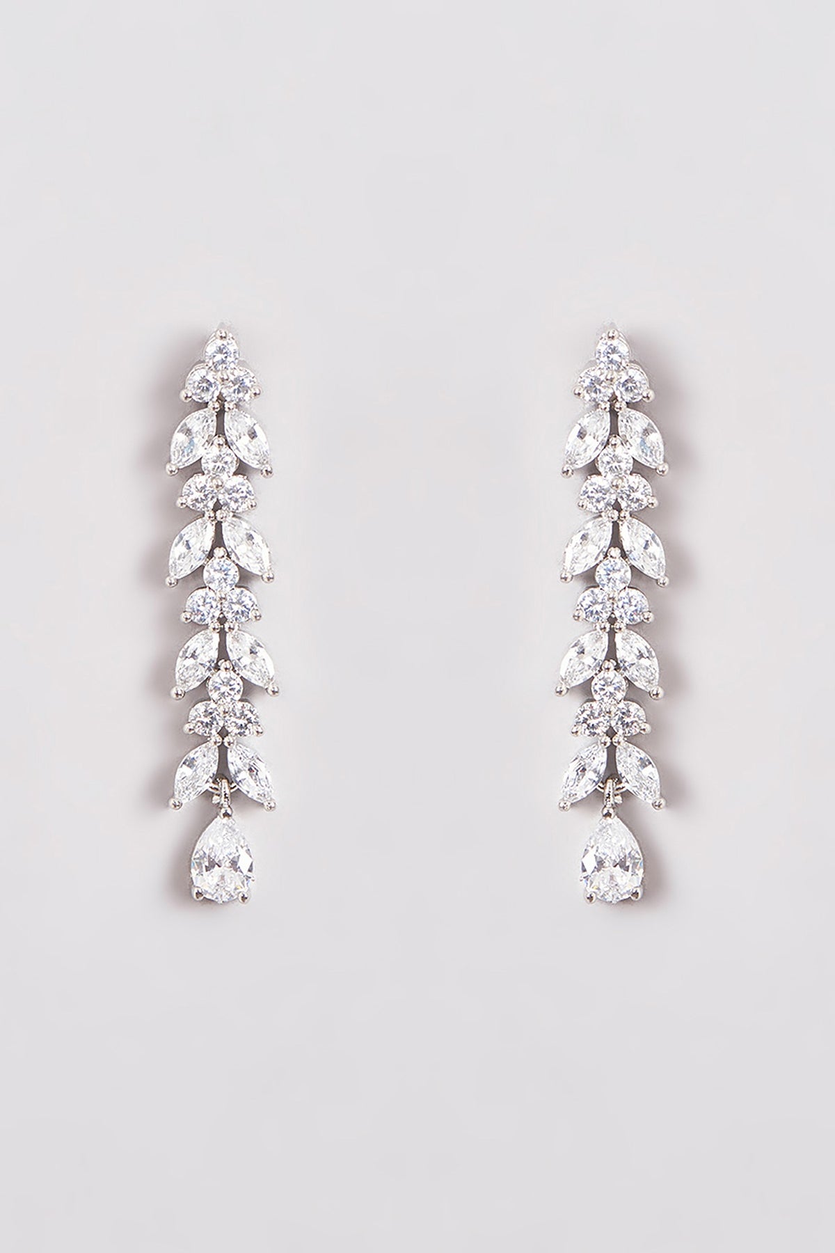 White Finish Zircon Necklace Set