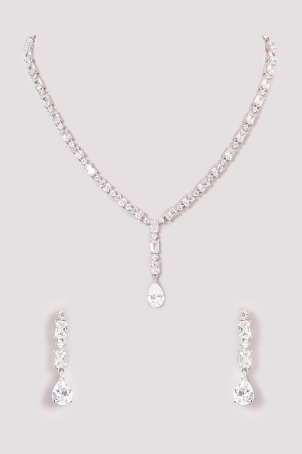 White Finish Zircon Necklace Set