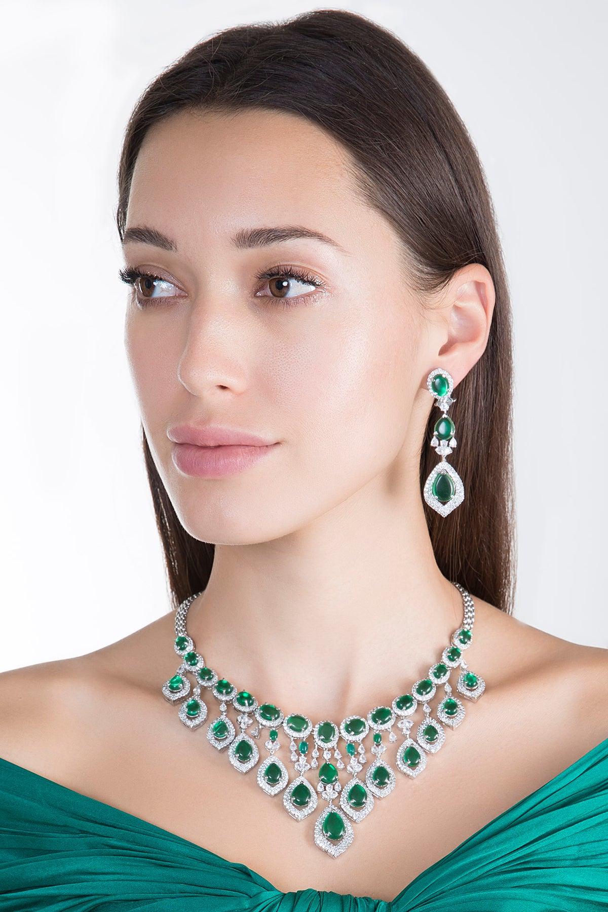 White Finish Faux Diamond & Green Stone Necklace Set